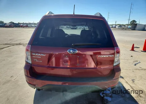 2011 Subaru Forester 2.5X Premium z USA, uszkodzony, nr VIN JF2SHBDC0BH714735